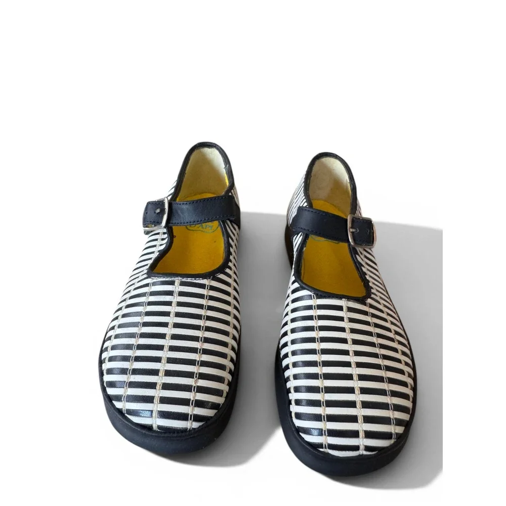 Pom D'api Dark Navy/Off WhiteLeather NWOB Girls Mary Jane Shoes EU 28 US 11.5